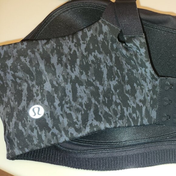 Lululemon High Impact Sports Bra Size 40D - Picture 2 of 4